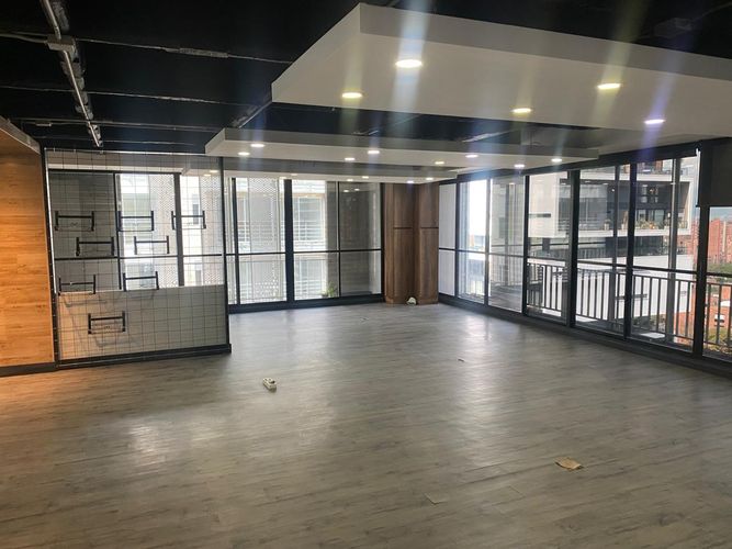 Oficina en arriendo en El Poblado, Medellín, 240 m² · foto 19 de 20