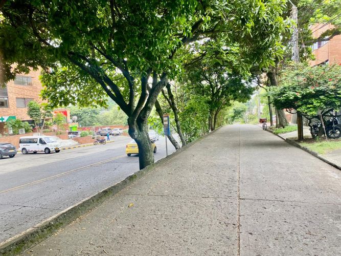 Oficina en venta en Cristales, Cali, 396 m² · foto 19 de 24