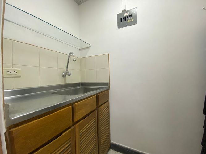 Oficina en arriendo en El Poblado, Medellín, 36 m² · foto 5 de 7