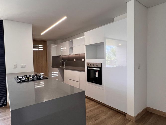 Apartamento de 3 alcobas en arriendo en Llano Grande, Rionegro, 140 m² · foto 2 de 15