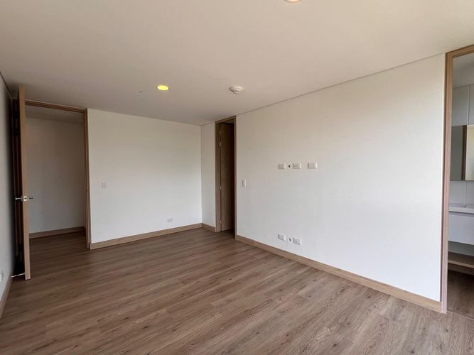 Apartamento de 3 alcobas en arriendo en Llano Grande, Rionegro, 140 m² · foto 12 de 15