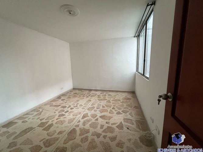 Apartamento de 2 alcobas en venta en Mayorca, Sabaneta, 74 m² · foto 6 de 11