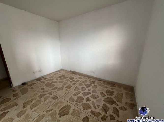 Apartamento de 2 alcobas en venta en Mayorca, Sabaneta, 74 m² · foto 7 de 11