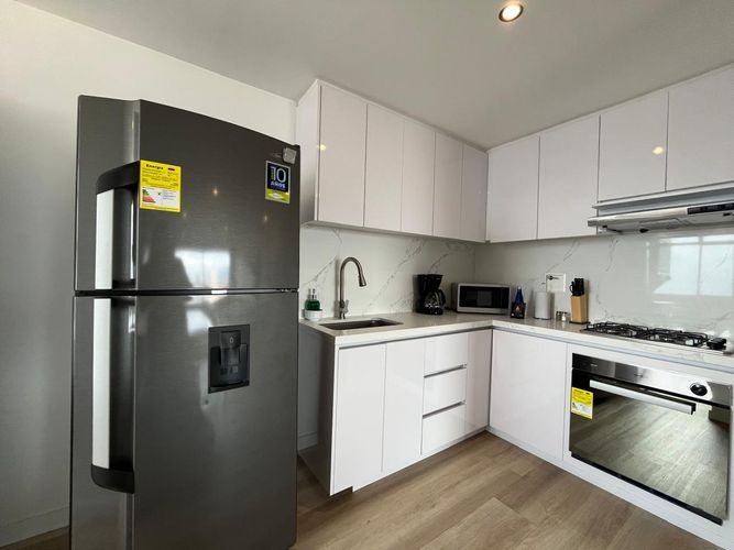 Apartamento de 3 alcobas en arriendo en El Poblado, Medellín, 87 m² · foto 4 de 17