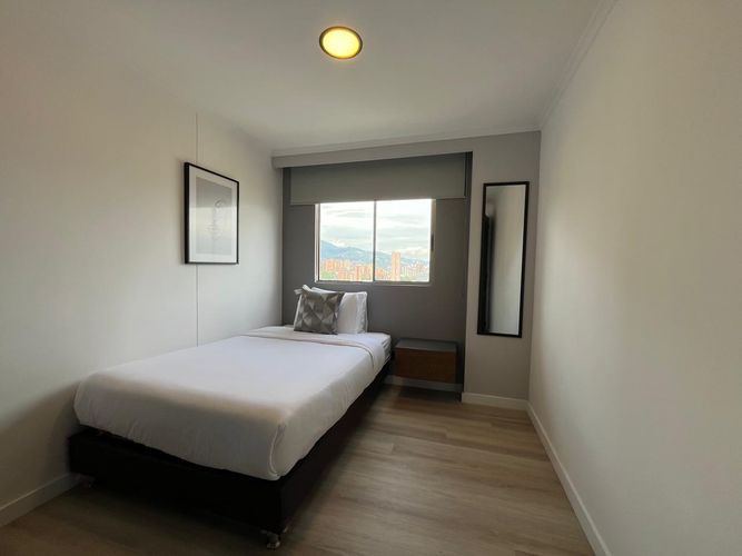 Apartamento de 3 alcobas en arriendo en El Poblado, Medellín, 87 m² · foto 7 de 17