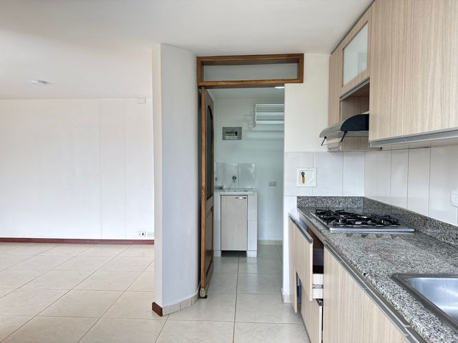 Apartamento de 3 alcobas en arriendo en El Poblado, Medellín, 120 m² · foto 5 de 19