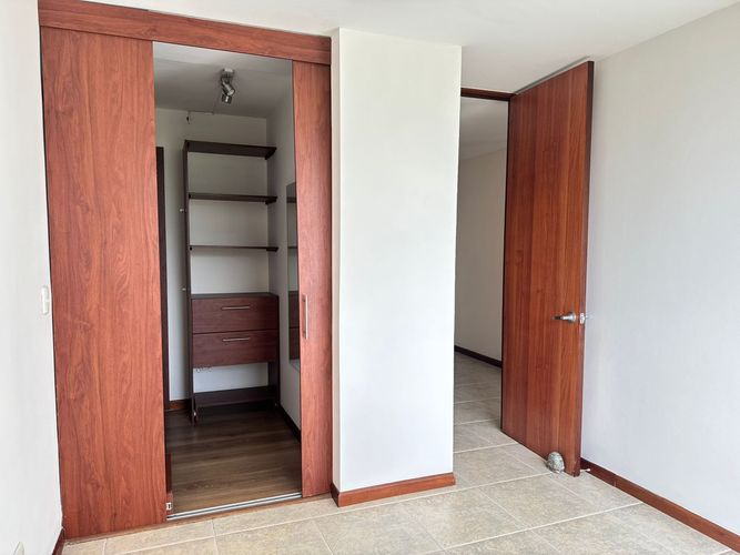 Apartamento de 3 alcobas en arriendo en El Poblado, Medellín, 120 m² · foto 13 de 19