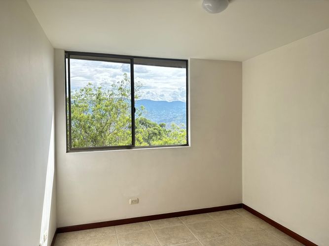 Apartamento de 3 alcobas en arriendo en El Poblado, Medellín, 120 m² · foto 14 de 19