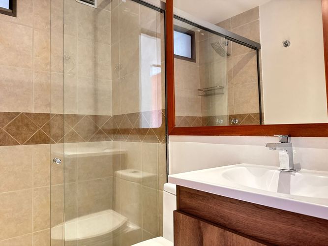 Apartamento de 3 alcobas en arriendo en El Poblado, Medellín, 120 m² · foto 18 de 19