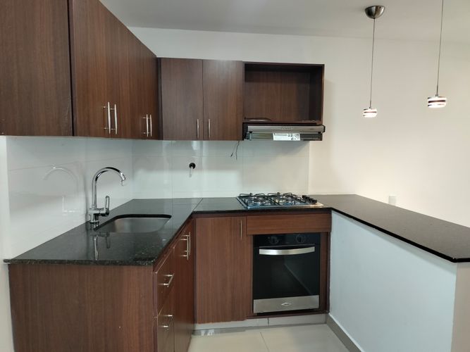 Apartamento de 3 alcobas en arriendo en El Poblado, Medellín, 79 m² · foto 6 de 18