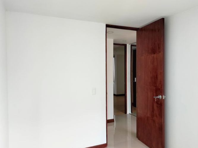 Apartamento de 3 alcobas en arriendo en El Poblado, Medellín, 79 m² · foto 9 de 18