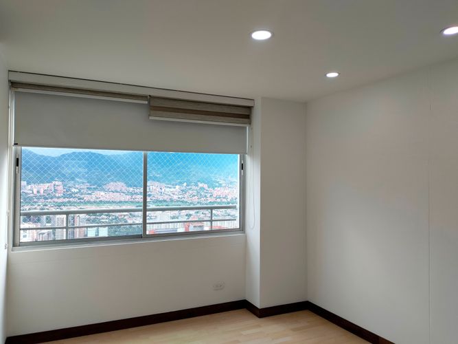 Apartamento de 3 alcobas en arriendo en El Poblado, Medellín, 79 m² · foto 14 de 18