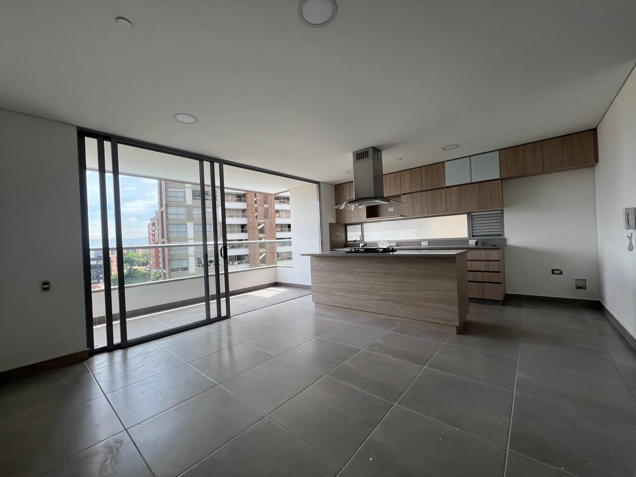 Apartamento en arriendo en Cumbres, Envigado · foto 4 de 16