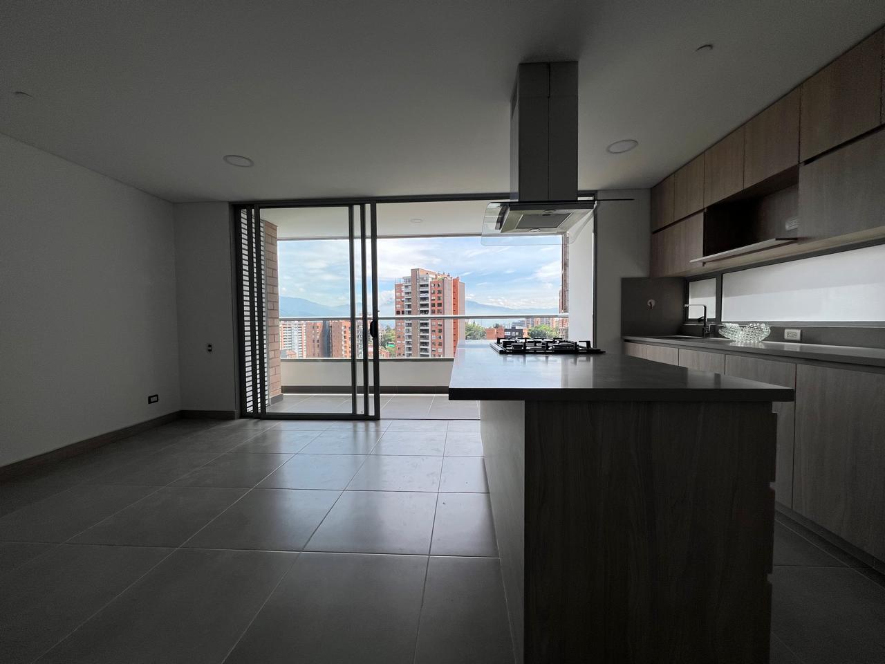 Apartamento en arriendo en Cumbres, Envigado · foto 6 de 16