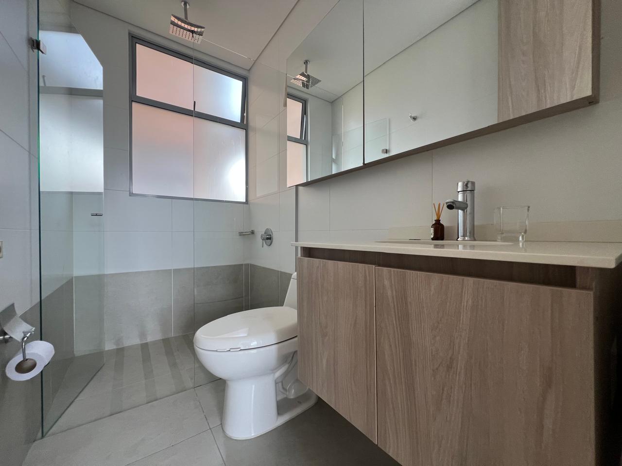 Apartamento en arriendo en Cumbres, Envigado · foto 9 de 16