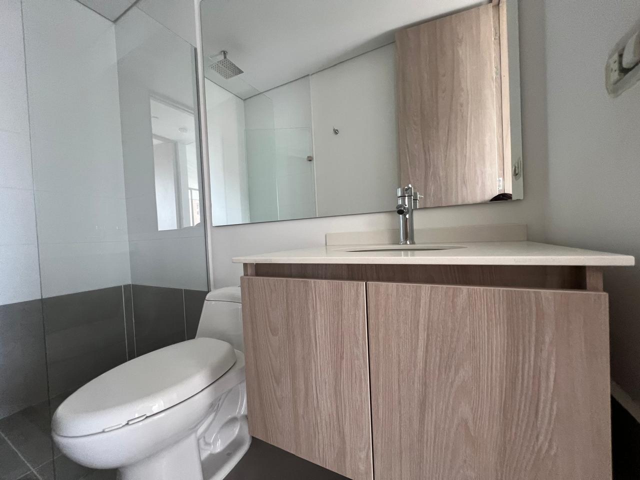 Apartamento en arriendo en Cumbres, Envigado · foto 15 de 16