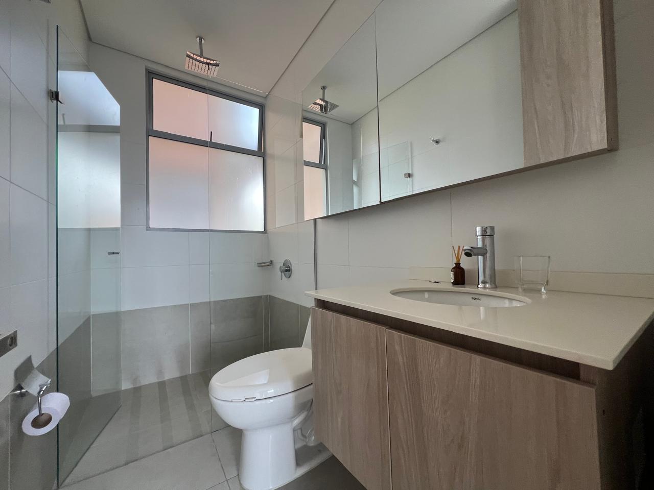 Apartamento en arriendo en Cumbres, Envigado · foto 16 de 16