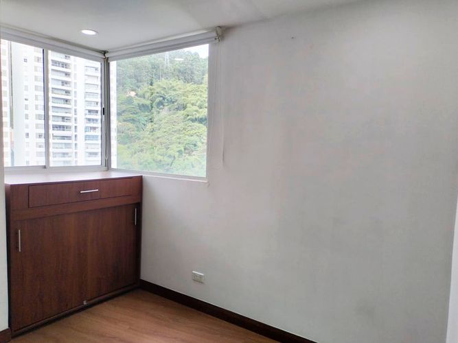 Apartamento de 2 alcobas en arriendo en El Poblado, Medellín, 68 m² · foto 8 de 16
