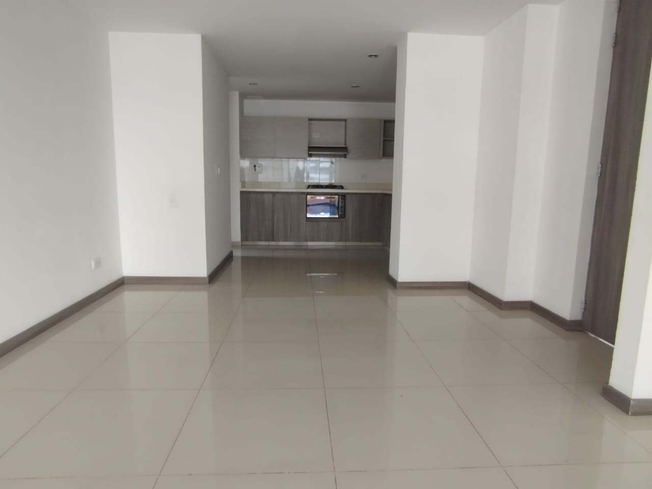 Apartamento en venta en Loma Del Esmeraldal, Envigado · foto 5 de 24