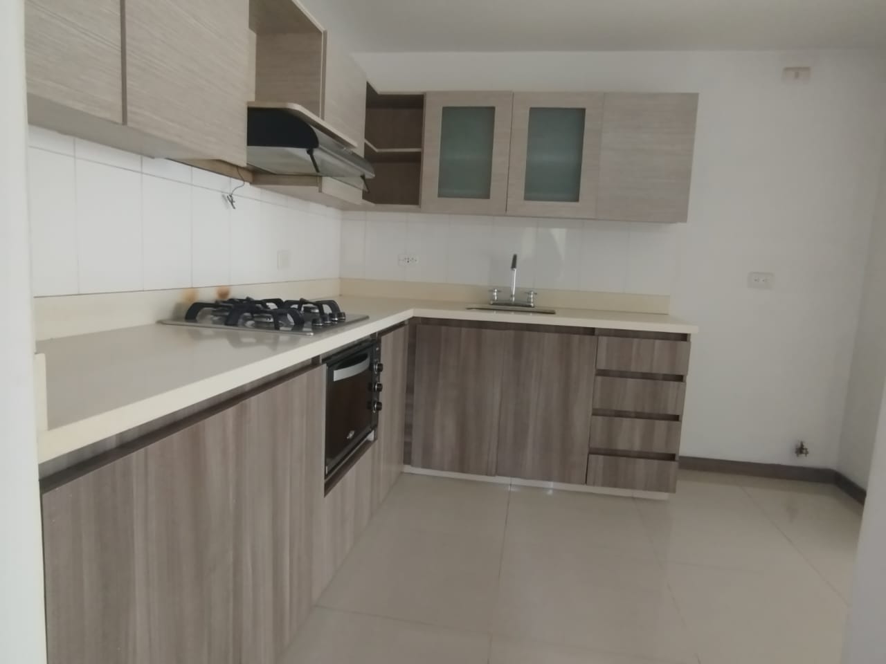 Apartamento en venta en Loma Del Esmeraldal, Envigado · foto 7 de 24