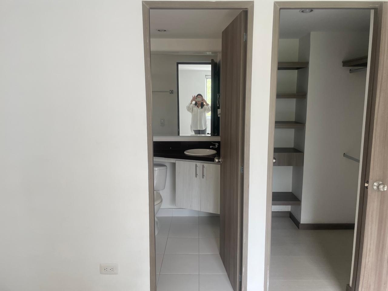 Apartamento en venta en Loma Del Esmeraldal, Envigado · foto 19 de 24