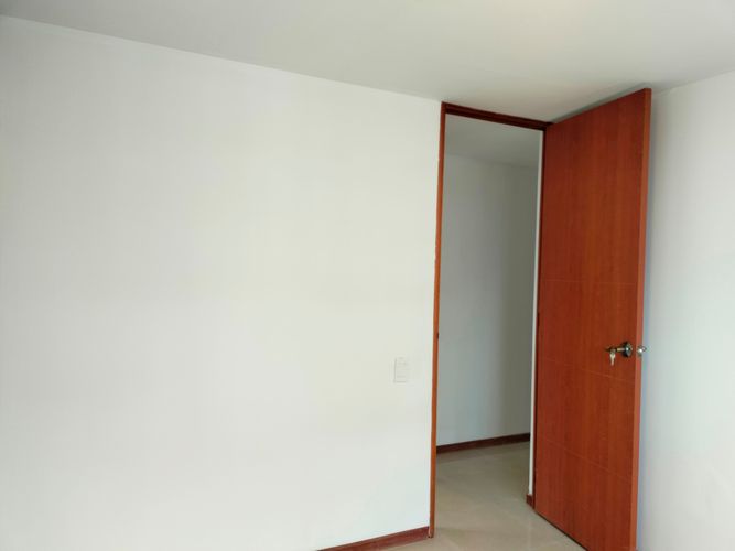 Apartamento de 3 alcobas en arriendo en El Poblado, Medellín, 76 m² · foto 9 de 15