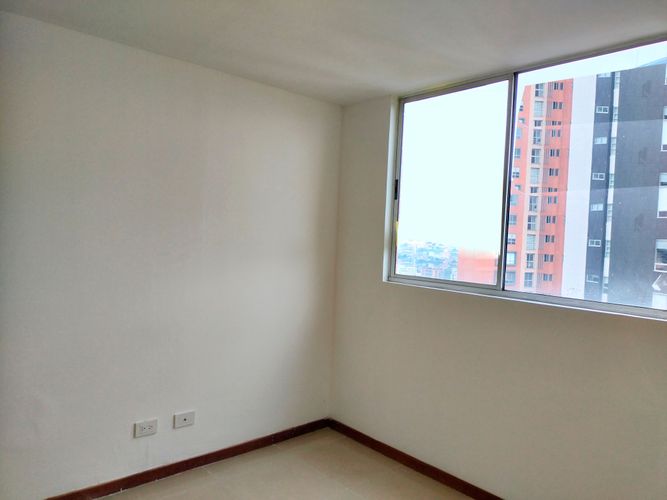 Apartamento de 3 alcobas en arriendo en El Poblado, Medellín, 76 m² · foto 11 de 15