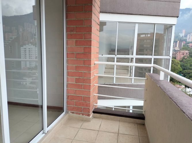 Apartamento de 3 alcobas en arriendo en El Poblado, Medellín, 76 m² · foto 14 de 15