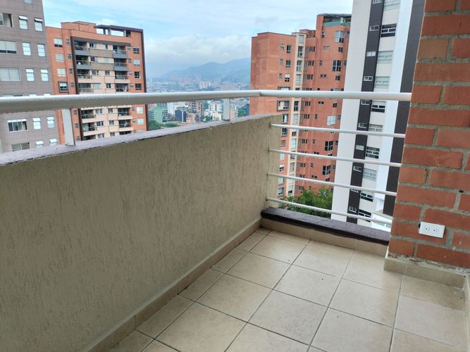 Apartamento de 3 alcobas en arriendo en El Poblado, Medellín, 76 m² · foto 15 de 15