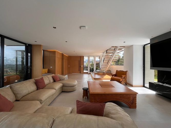 Casa de 4 alcobas en venta en Loma Del Escobero, Envigado, 500 m² · foto 4 de 20