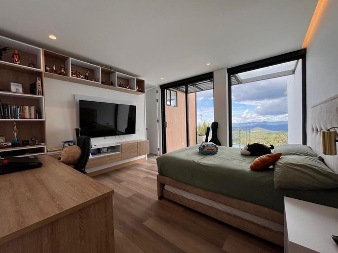 Casa de 4 alcobas en venta en Loma Del Escobero, Envigado, 500 m² · foto 5 de 20