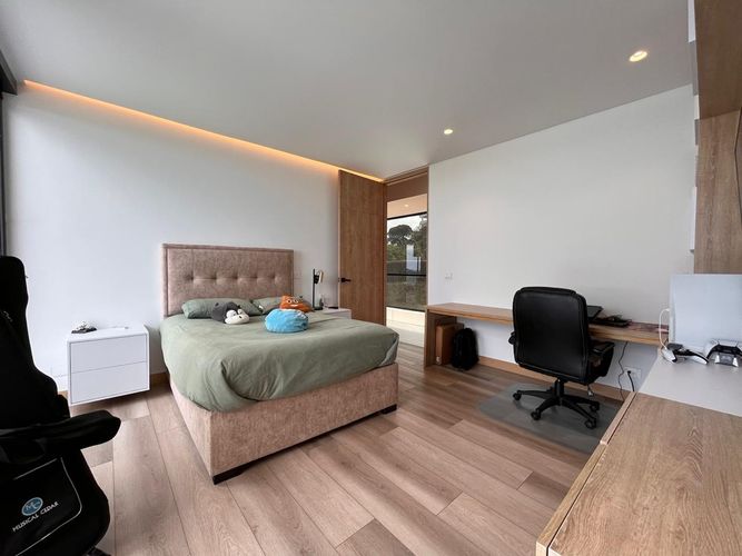 Casa de 4 alcobas en venta en Loma Del Escobero, Envigado, 500 m² · foto 11 de 20