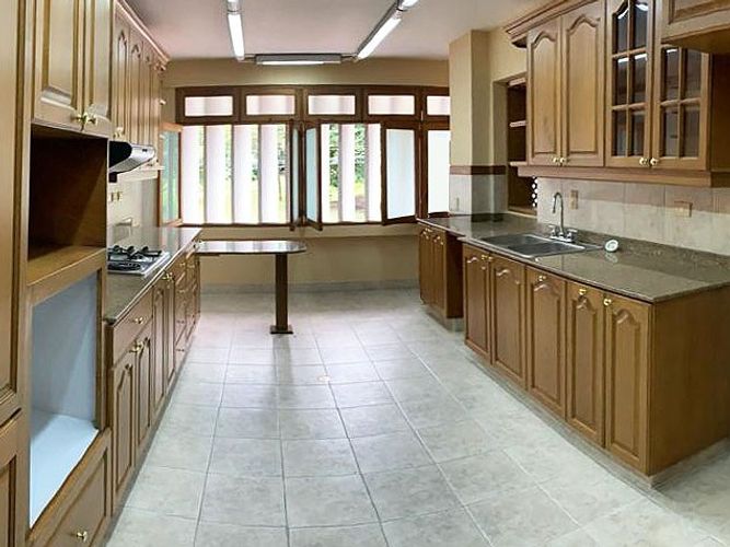Apartamento de 3 alcobas en venta en El Poblado, Medellín, 330 m² · foto 3 de 11