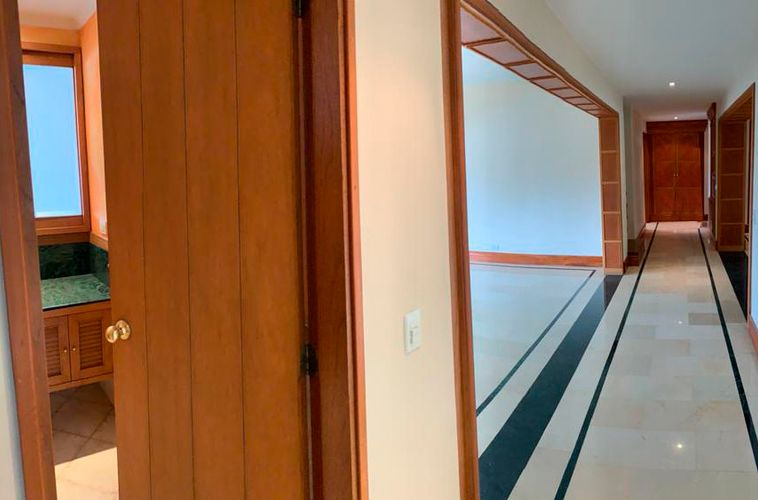 Apartamento de 3 alcobas en venta en El Poblado, Medellín, 330 m² · foto 7 de 11