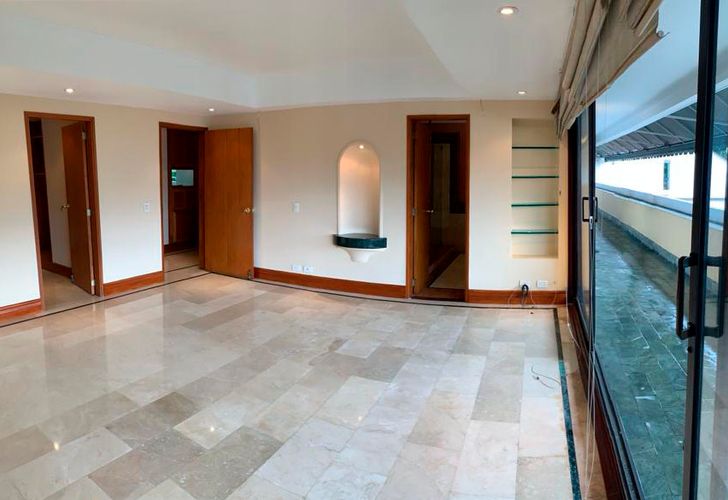 Apartamento de 3 alcobas en venta en El Poblado, Medellín, 330 m² · foto 9 de 11
