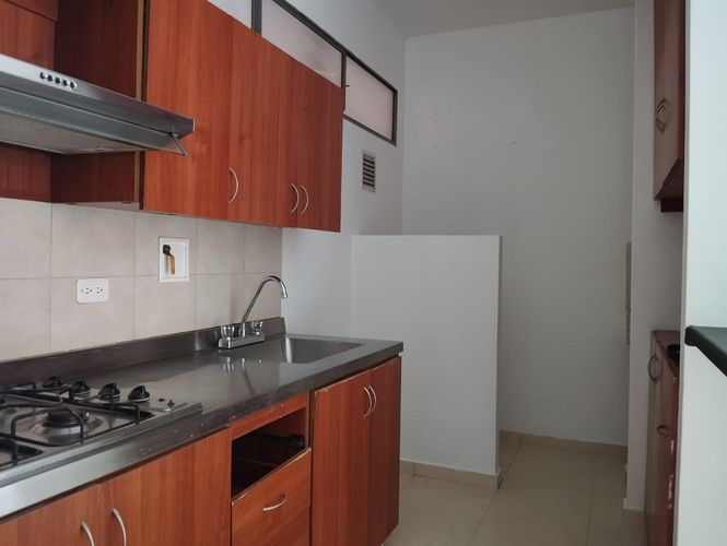 Apartamento de 2 alcobas en arriendo en El Poblado, Medellín, 84 m² · foto 8 de 17
