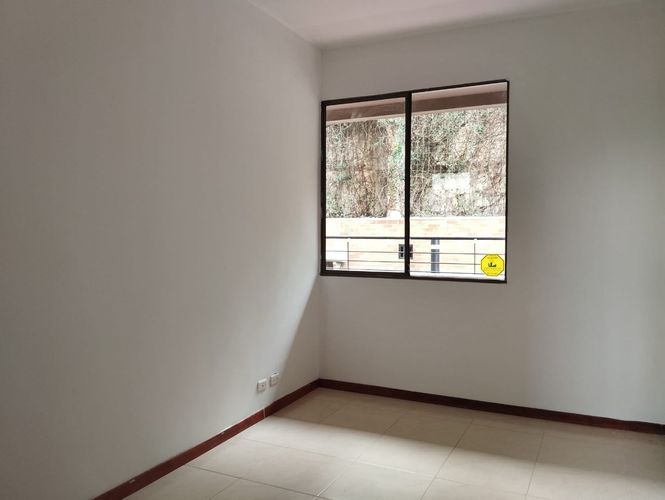 Apartamento de 2 alcobas en arriendo en El Poblado, Medellín, 84 m² · foto 10 de 17
