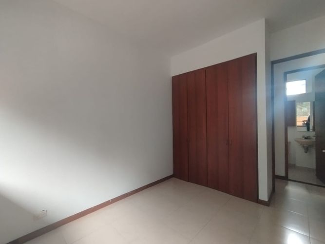 Apartamento de 2 alcobas en arriendo en El Poblado, Medellín, 84 m² · foto 11 de 17
