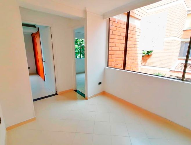 Apartamento de 3 alcobas en arriendo en El Poblado, Medellín, 80 m² · foto 3 de 9