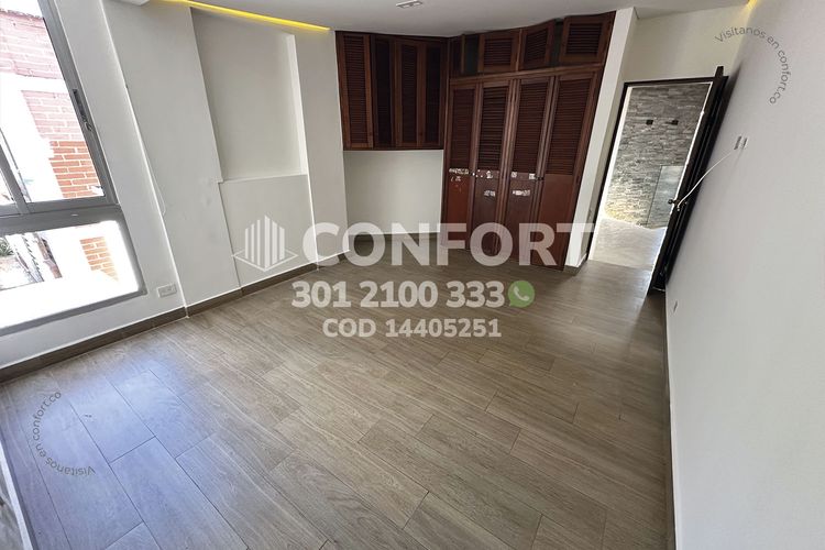 Casa de 3 alcobas en arriendo en Loma Del Indio, Medellín, 260 m² · foto 16 de 24