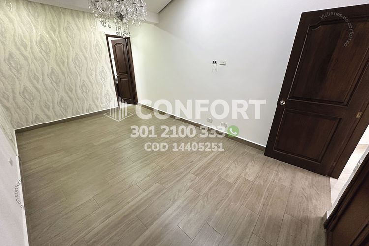 Casa de 3 alcobas en arriendo en Loma Del Indio, Medellín, 260 m² · foto 19 de 24