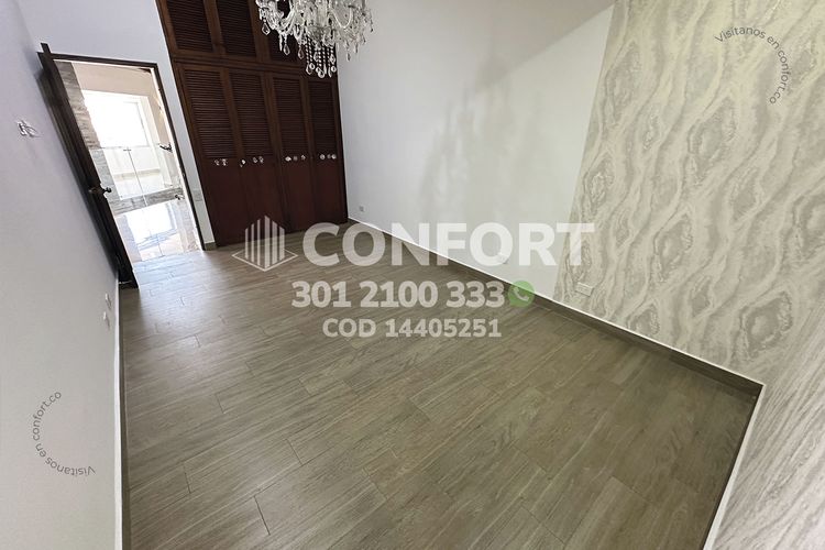 Casa de 3 alcobas en arriendo en Loma Del Indio, Medellín, 260 m² · foto 22 de 24
