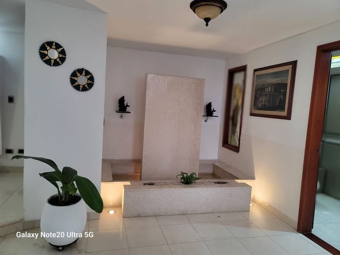 Casa de 6 alcobas en venta en El Ingenio, Cali, 520 m² · foto 1 de 15
