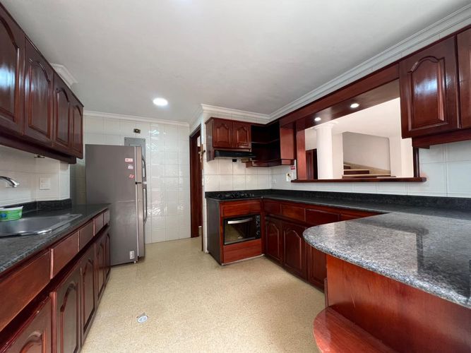 Casa de 4 alcobas en venta en Loma Benedictinos, Envigado, 186 m² · foto 6 de 18