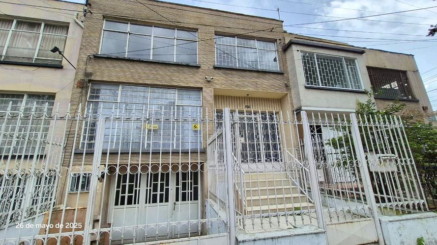 Casa de 4 alcobas en venta en La Salle, Bogotá, 170 m² · foto 3 de 24
