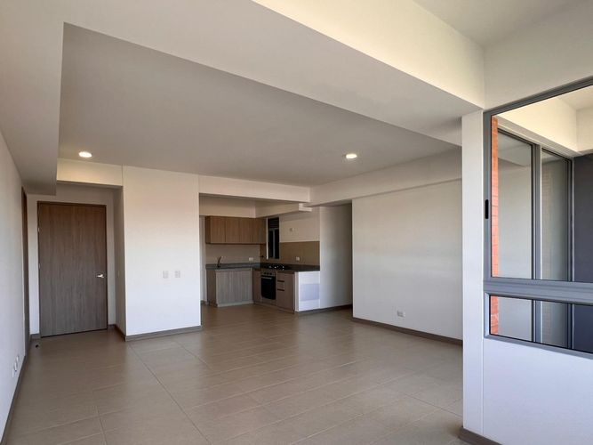 Apartamento de 3 alcobas en venta en Cabeceras De Llanogrande, Rionegro, 96 m² · foto 3 de 14