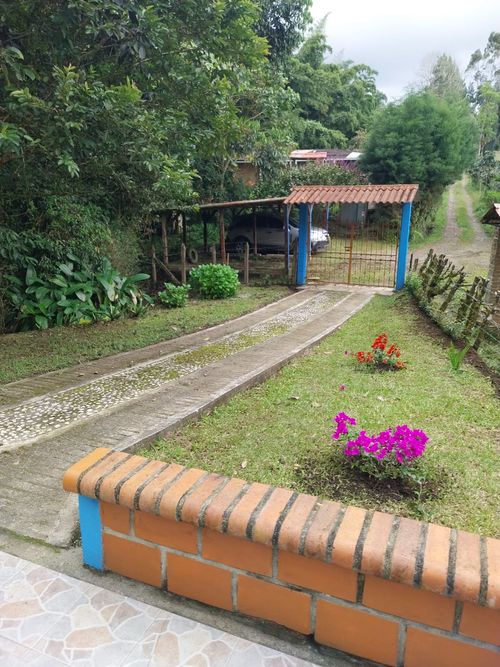 Casa de 5 alcobas en venta en Arabia, Pereira, 120 m² · foto 2 de 20
