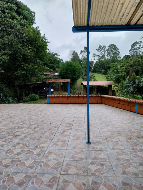 Casa de 5 alcobas en venta en Arabia, Pereira, 120 m² · foto 14 de 20