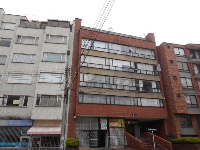 Apartaestudio en venta en Chapinero Central, Bogotá, 32 m² · foto 21 de 22