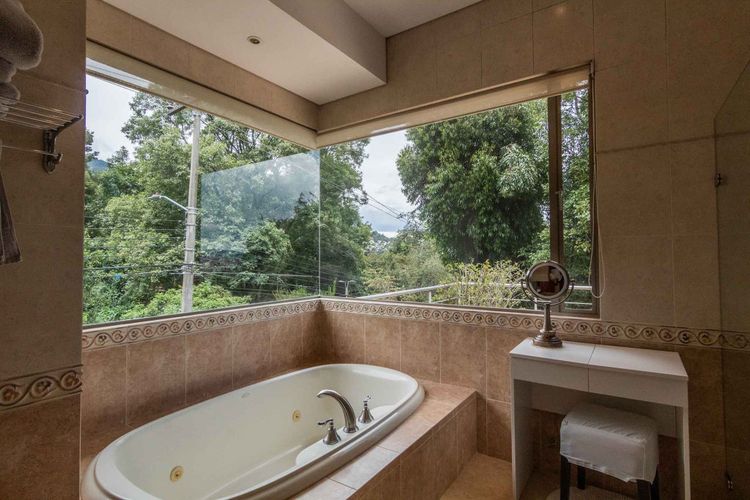 Casa de 4 alcobas en venta en Santa Ana Oriental, Bogotá, 750 m² · foto 20 de 24